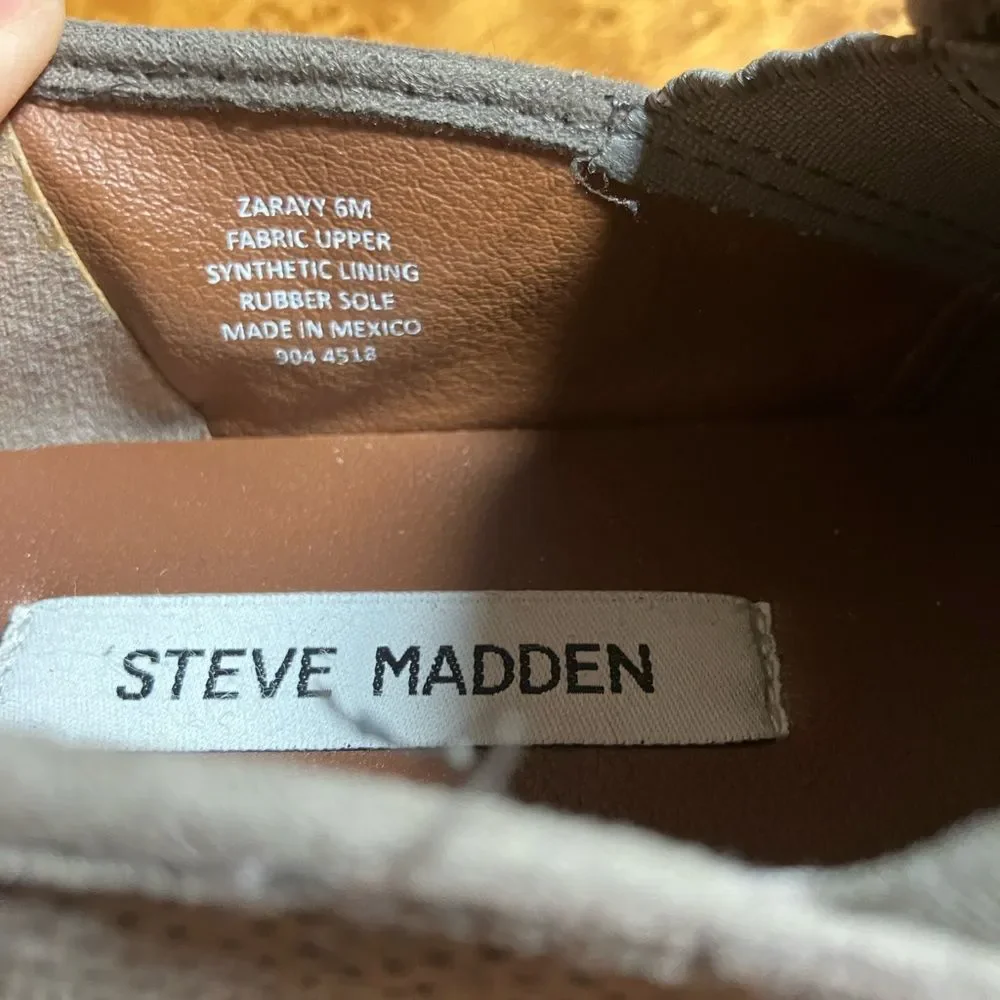 Steve Madden boat shoes, olive green, great condition size 6M - Picture 7 of 7